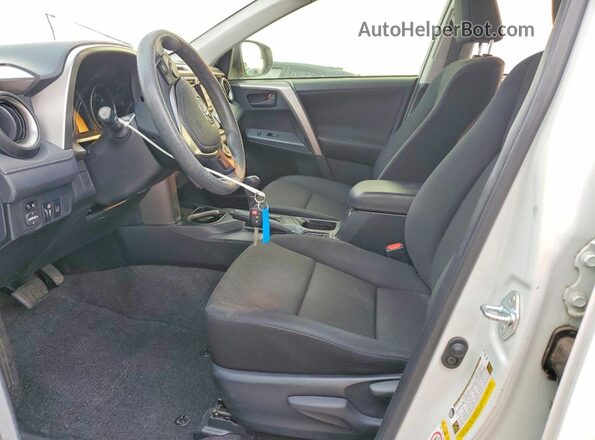JTMZFREV7JJ211920 2018 TOYOTA RAV4 White Սալոնի դիմացի տեսք