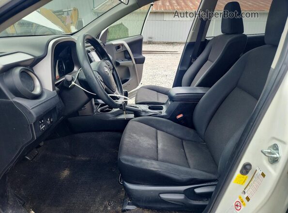 JTMZFREVXHJ710687 2017 TOYOTA RAV4 White Вид салону спереду