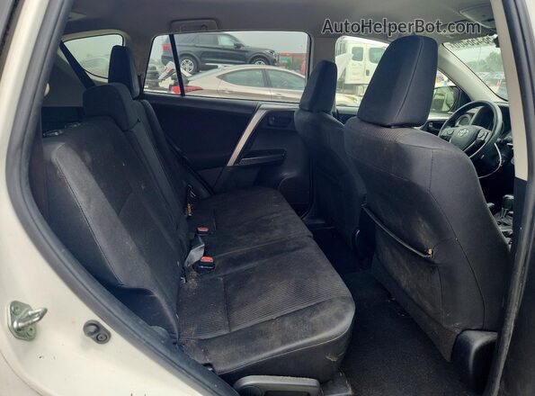 JTMZFREVXHJ710687 2017 TOYOTA RAV4 White Вид задньої частини салону