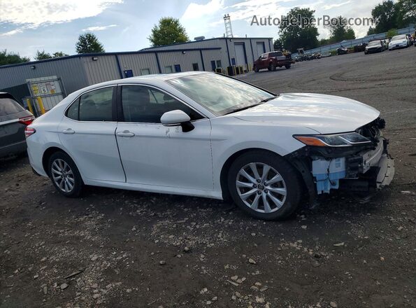 JTNB11HK5J3000458 2018 TOYOTA CAMRY White Առջևի աջ