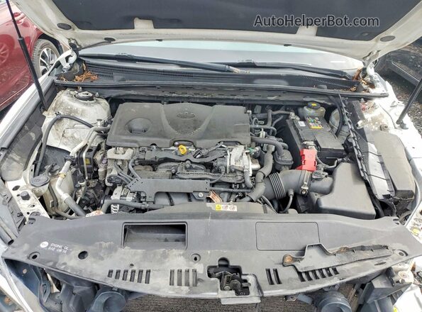 JTNB11HK5J3000458 2018 TOYOTA CAMRY White Սալոնի հետևի տեսք