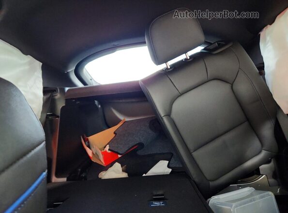 KL47LBEP4SB221304 2025 BUICK OTHER Black Rear seats view