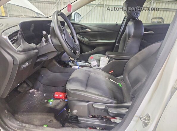 KL4AMBSL6SB130085 2025 BUICK ENCORE White Вид салону спереду