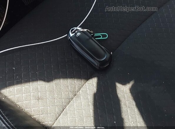 KL4CJASB4HB051557 2017 BUICK ENCORE Red Widok deski rozdzielczej