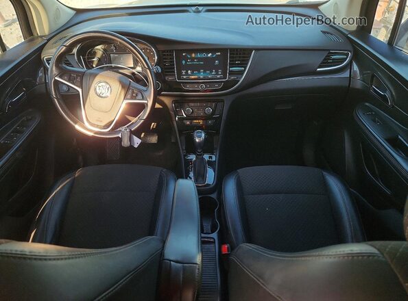 KL4CJASB6LB007682 2020 BUICK ENCORE Угольный Вид панели приборов