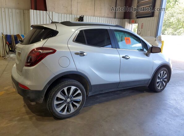 KL4CJASM3NB529514 2022 BUICK ENCORE Silver Trasero derecho