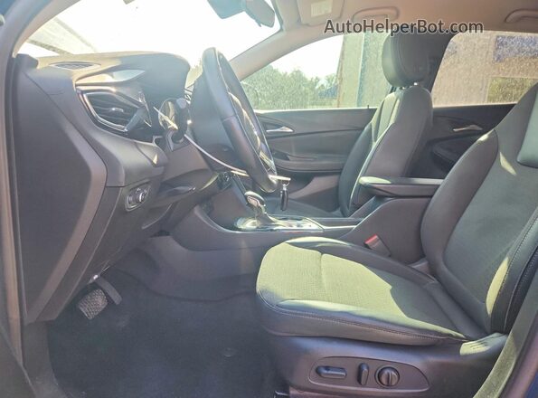 KL4MMDS2XPB057679 2023 BUICK ENCORE Синий Вид салона спереди