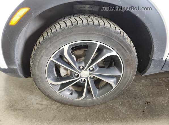 KL4MMESL6LB102285 2020 BUICK ENCORE White Widok wnętrza 360 stopni
