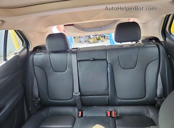 KL4MMGSL1NB038414 2022 BUICK ENCORE Red Rear seats view