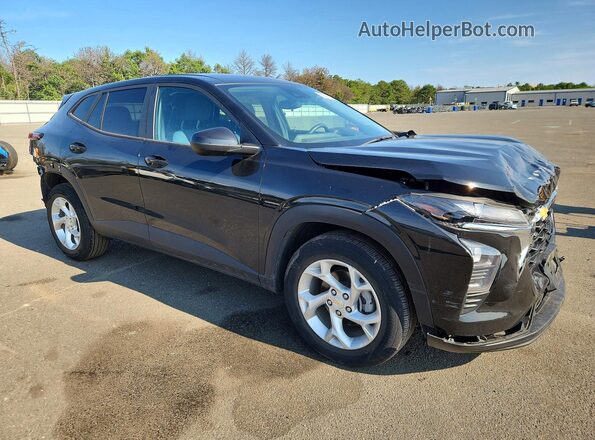 KL77LFE29RC100495 2024 CHEVROLET TRAX Черный Передняя правая четверть