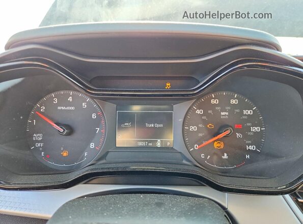 KL77LFE29RC100495 2024 CHEVROLET TRAX Черный Вид щитка приборов