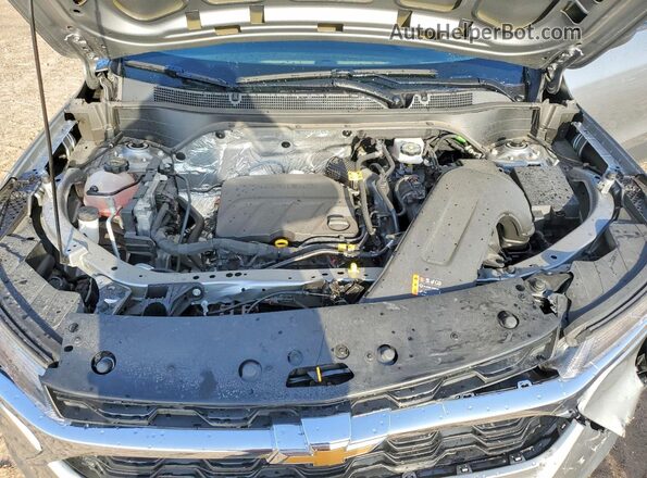 KL77LFEP6TC044633 2026 CHEVROLET TRAX Silver Вид підкапотного простору