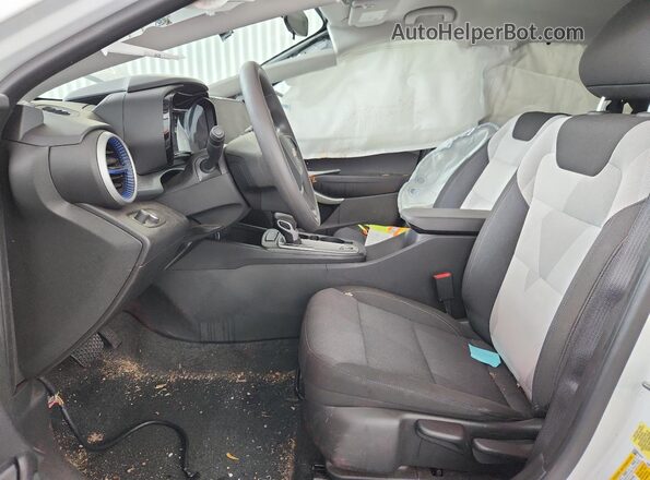 KL77LFEP8SC197738 2025 CHEVROLET TRAX White 