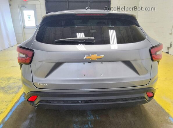 KL77LFEPXTC098629 2026 CHEVROLET TRAX Silver Հետևի տեսք