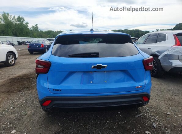KL77LGE24RC082042 2024 CHEVROLET TRAX Синий Вид сзади
