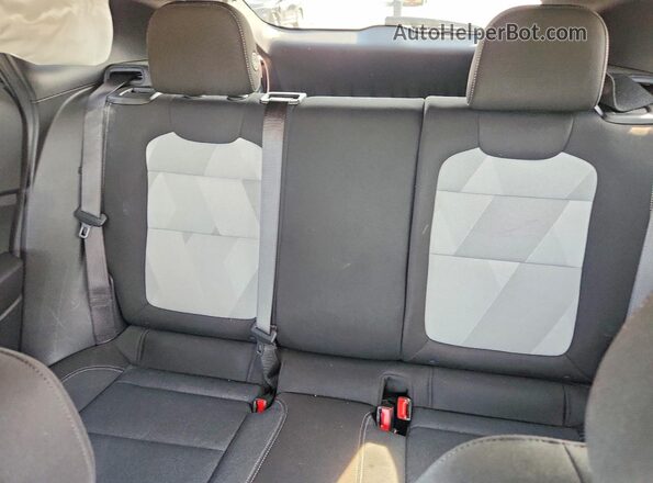 KL77LGEP6TC025389 2026 CHEVROLET TRAX Черный Вид задних сидений