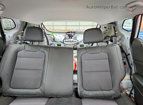 KL77LHE27RC244946 2024 CHEVROLET TRAX Белый Вид задних сидений