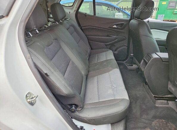 KL77LHE27RC244946 2024 CHEVROLET TRAX Белый Вид задней части салона