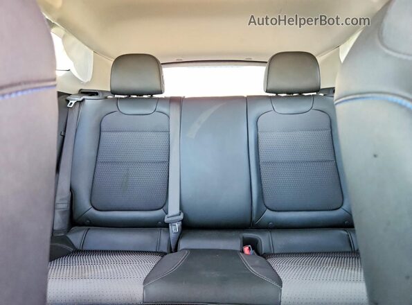 KL77LHEP4SC241259 2025 CHEVROLET TRAX White Widok tylnych siedzeń