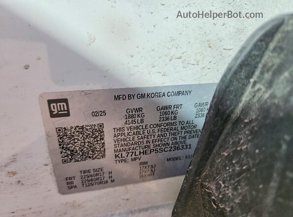 KL77LHEP5SC236331 2025 CHEVROLET TRAX White Vista interior de 360 grados