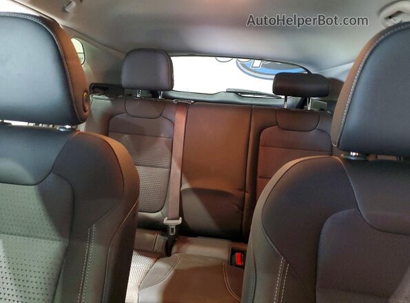 KL77LHEP5TC126865 2026 CHEVROLET TRAX Black უკანა სავარძლების ხედი