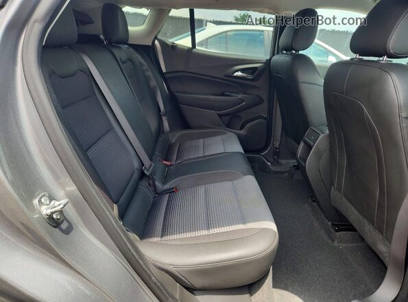 KL77LHEP6SC277146 2025 CHEVROLET TRAX Серый Вид задней части салона