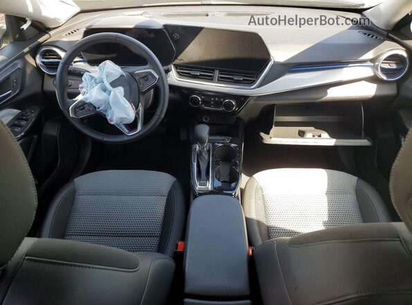 KL77LHEP7SC262493 2025 CHEVROLET TRAX Black წინა პანელის ხედი