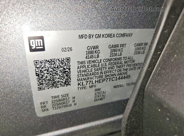 KL77LHEP7TC144445 2026 CHEVROLET TRAX Gray Vista de la etiqueta del VIN