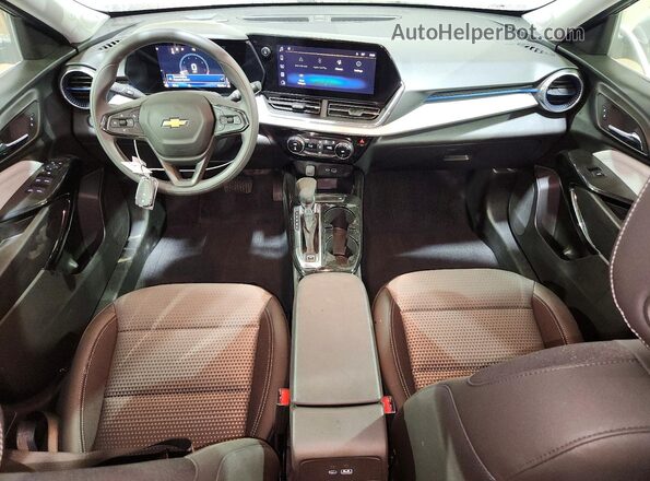 KL77LHEP7TC144445 2026 CHEVROLET TRAX Gray Vista del salpicadero