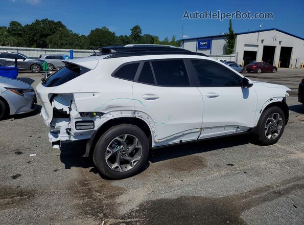KL77LHEP9TC200160 2026 CHEVROLET TRAX Белый Задняя правая четверть