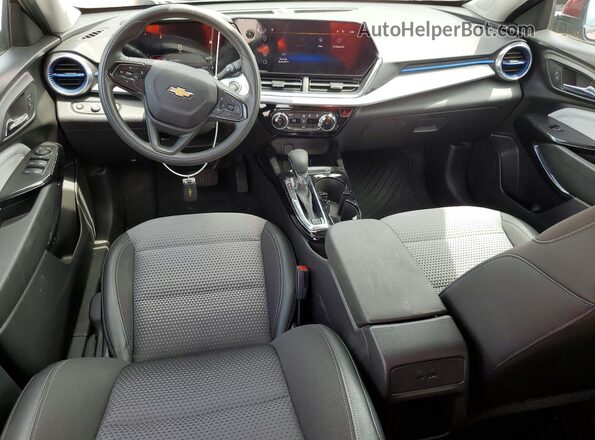 KL77LHEPXSC053555 2025 CHEVROLET TRAX Burgundy Vista del salpicadero