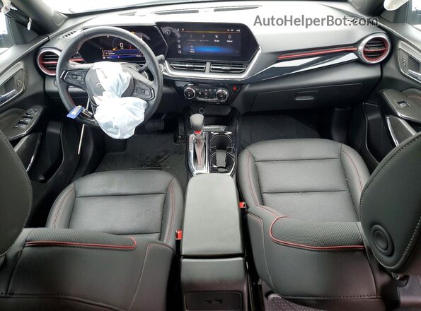 KL77LJE21RC059346 2024 CHEVROLET TRAX Gray წინა პანელის ხედი