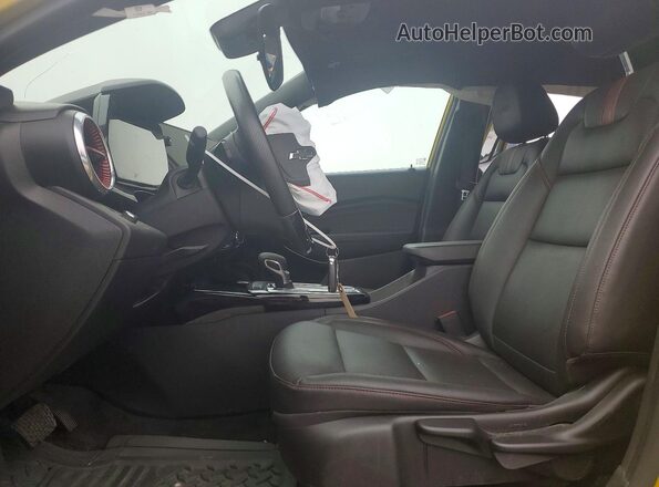 KL77LJE28RC149092 2024 CHEVROLET TRAX Gold Սալոնի դիմացի տեսք