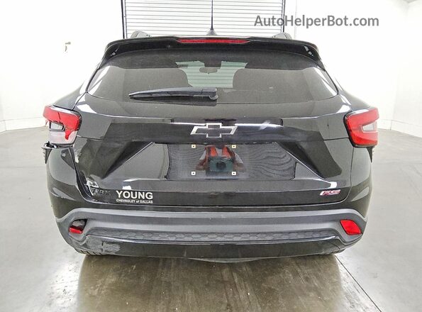 KL77LJEP2SC066209 2025 CHEVROLET TRAX Черный Вид сзади