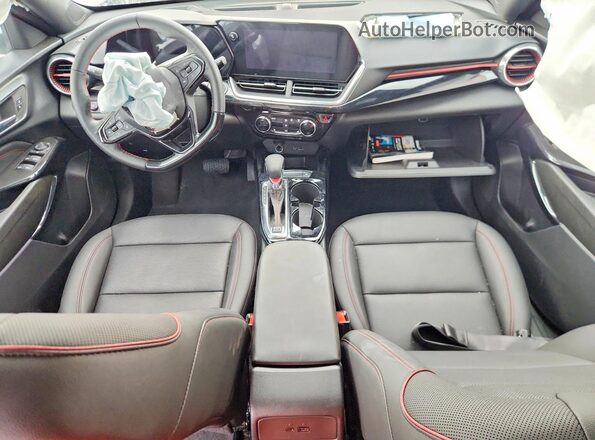 KL77LJEP3TC005159 2026 CHEVROLET TRAX Tan წინა პანელის ხედი