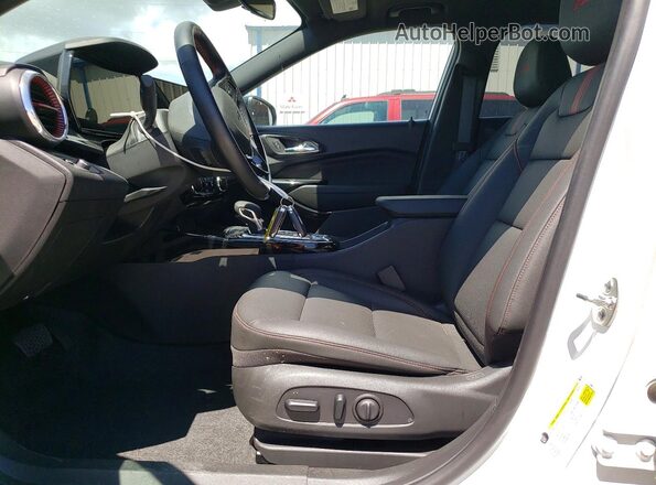 KL77LJEP3TC032605 2026 CHEVROLET TRAX White Vista interior delantera