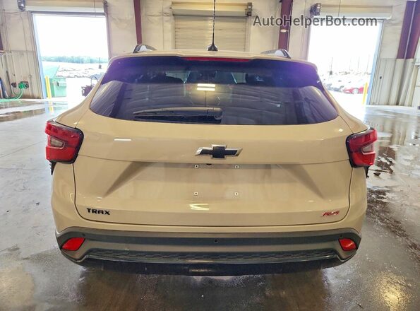 KL77LJEP3TC144403 2026 CHEVROLET TRAX Beige Հետևի տեսք