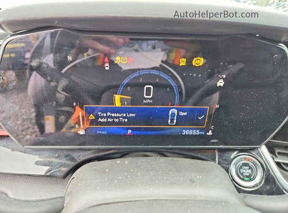 KL77LJEP7SC030225 2025 CHEVROLET TRAX Серый Вид щитка приборов