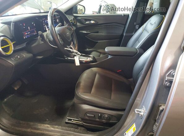 KL77LKE29RC012698 2024 CHEVROLET TRAX Gray წინა სალონის ხედი