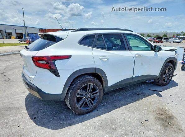 KL77LKEP0SC320974 2025 CHEVROLET TRAX White Rear right