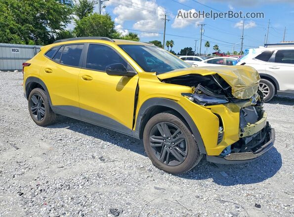 KL77LKEP3SC082635 2025 CHEVROLET TRAX Gold Delantero derecho