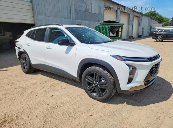 KL77LKEPXSC336728 2025 CHEVROLET TRAX White Առջևի աջ