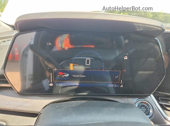 KL77LKEPXSC336728 2025 CHEVROLET TRAX White Սարքավորումների վահանակի տեսք