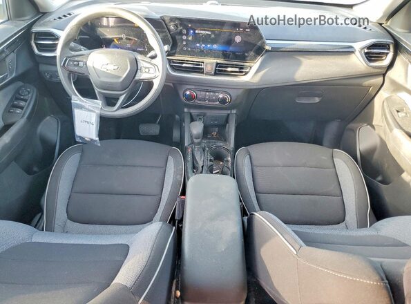 KL79MMSP4SB122703 2025 CHEVROLET TRAILBLAZER Белый Вид панели приборов