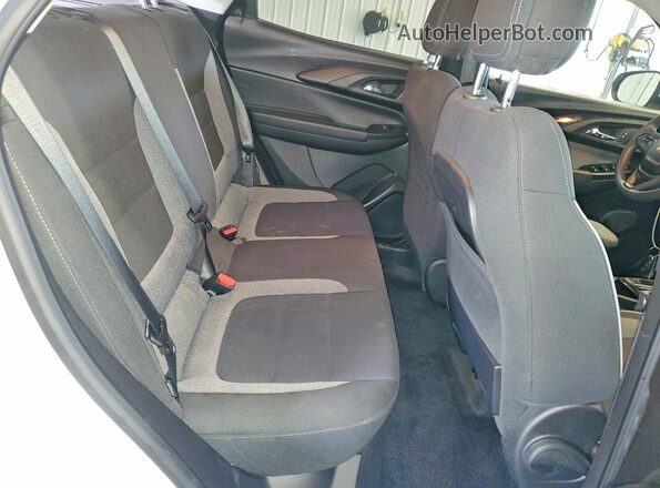 KL79MPS21PB054230 2023 CHEVROLET TRAILBLAZER Белый Вид задней части салона
