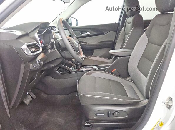 KL79MPS26PB027041 2023 CHEVROLET TRAILBLAZER White Սալոնի դիմացի տեսք