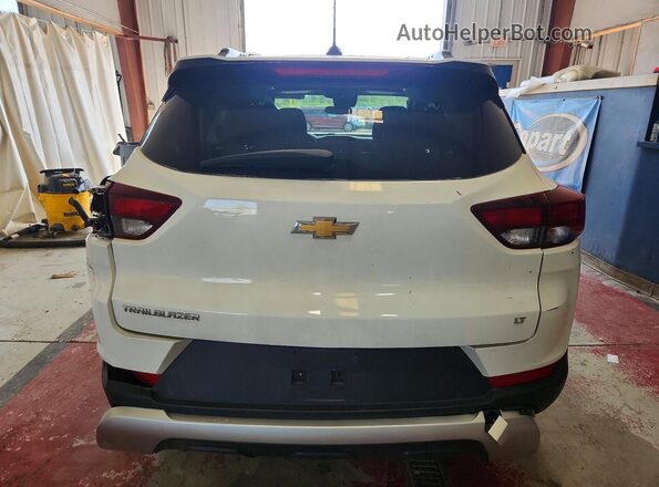 KL79MPS28MB099953 2021 CHEVROLET TRAILBLAZER Белый Вид сзади
