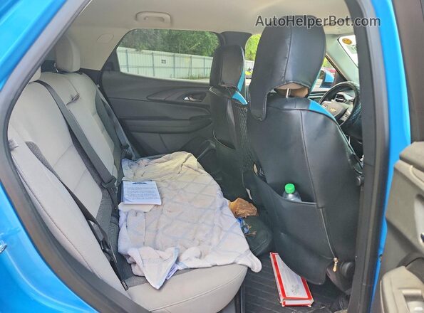 KL79MPSL7SB061345 2025 CHEVROLET TRAILBLAZER Blue Vista interior trasera