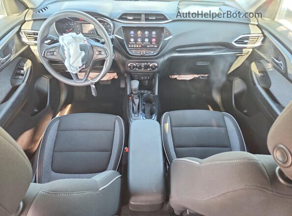KL79MPSL8NB023529 2022 CHEVROLET TRAILBLAZER White Widok deski rozdzielczej