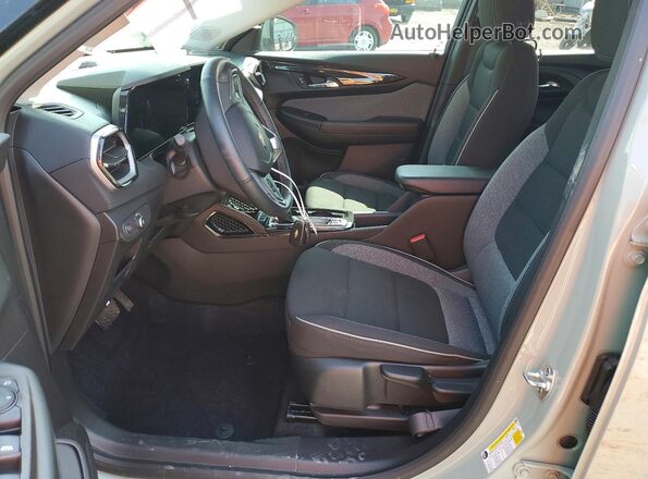 KL79MPSL9SB093231 2025 CHEVROLET TRAILBLAZER Зеленый Вид салона спереди